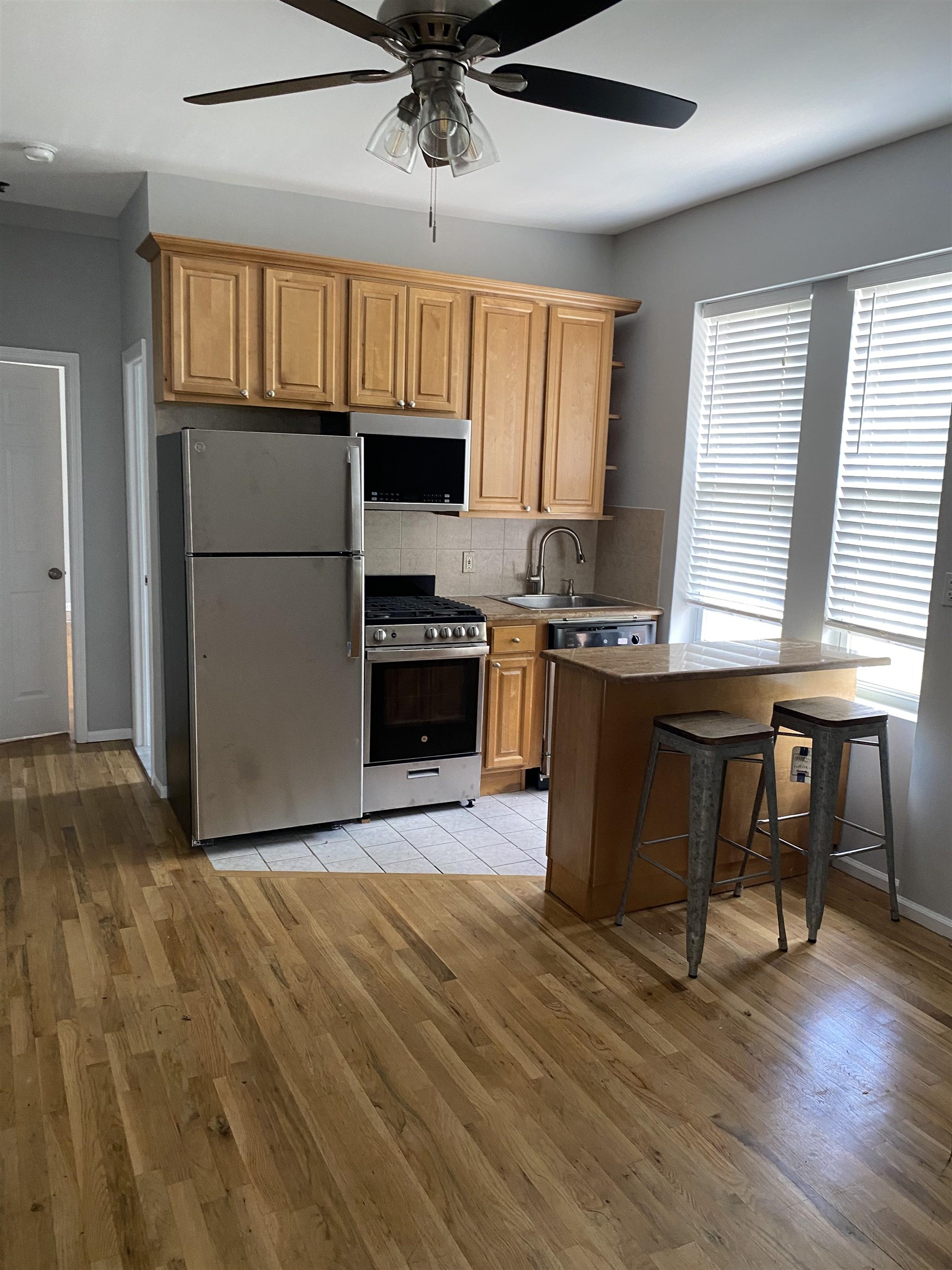 734 ADAMS ST Unit: 5C