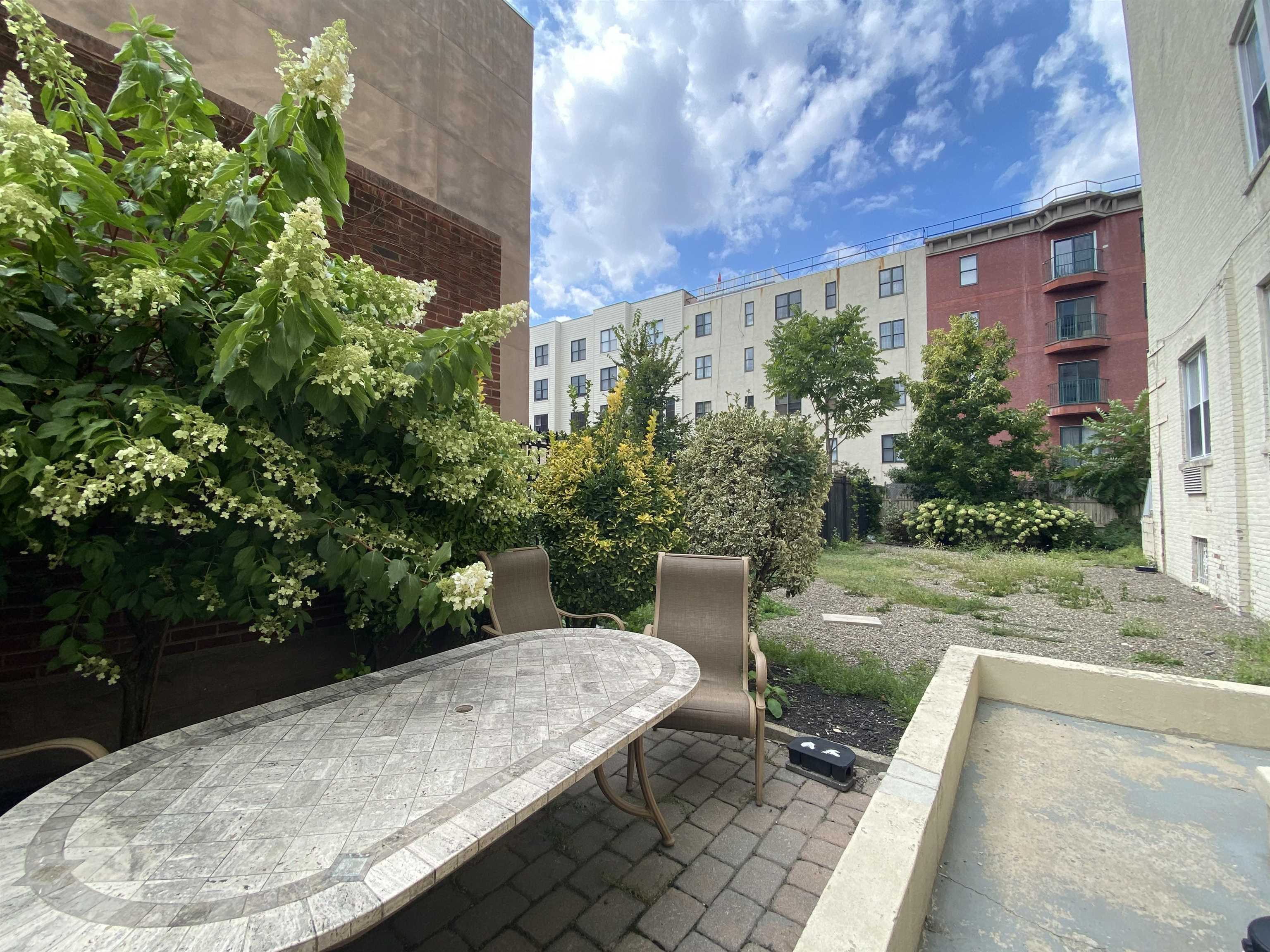 734 ADAMS ST Unit: 5C