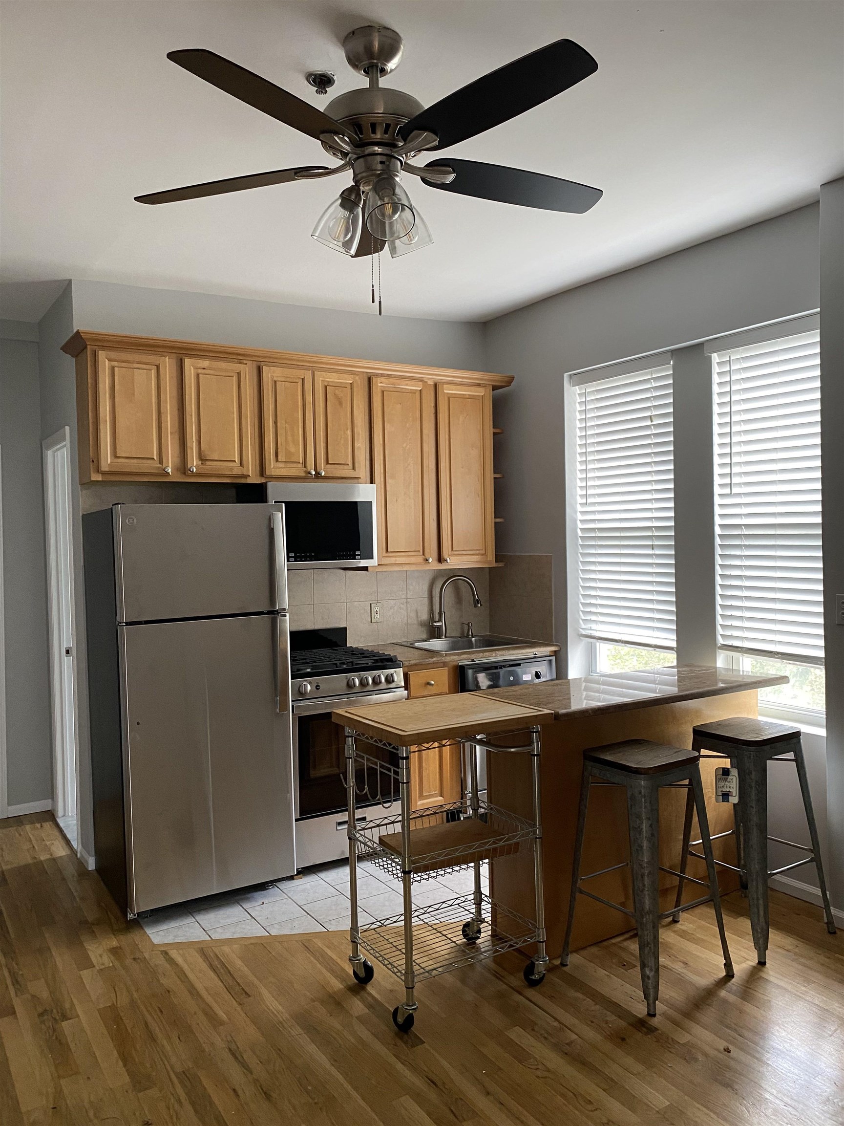 734 ADAMS ST Unit: 5C