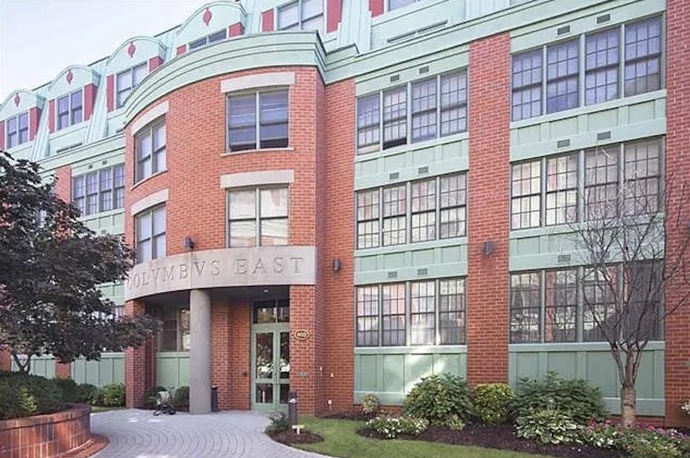 402 9TH ST Unit: E3J