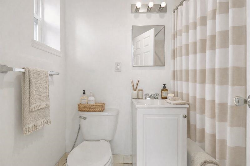 1040 WILLOW AVE Unit: 3