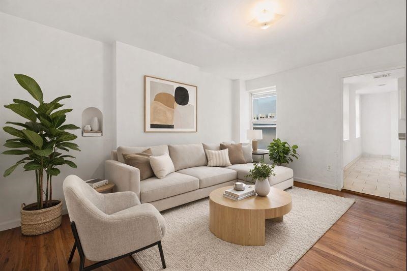 1040 WILLOW AVE Unit: 3