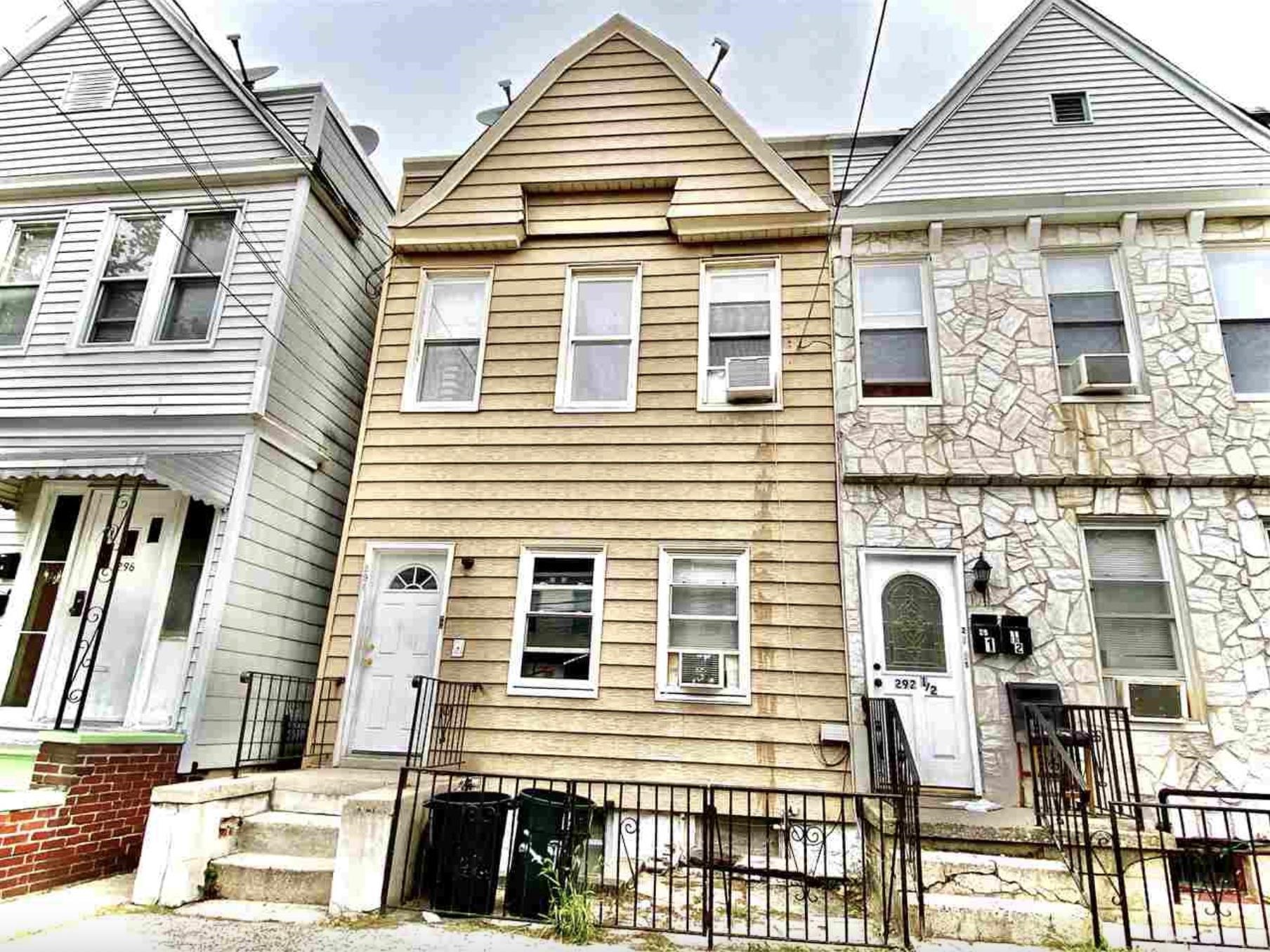 294 VIRGINIA AVE Unit: 1