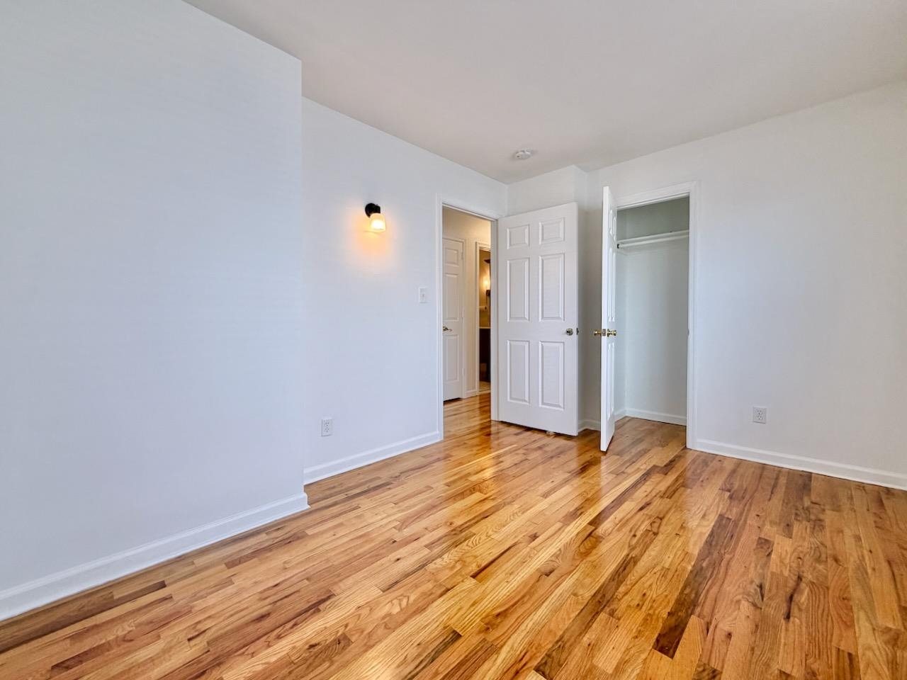 126 OGDEN AVE Unit: PH