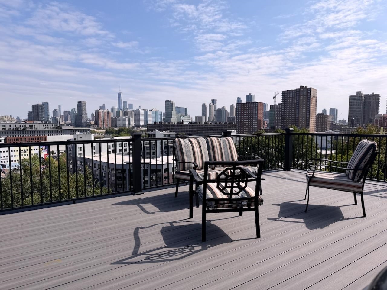 126 OGDEN AVE Unit: PH