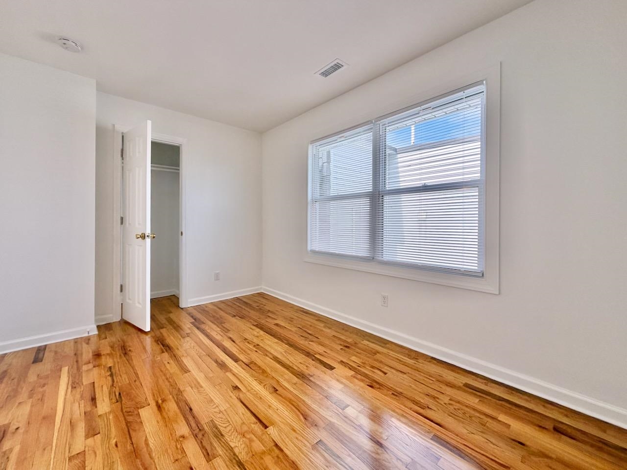 126 OGDEN AVE Unit: PH