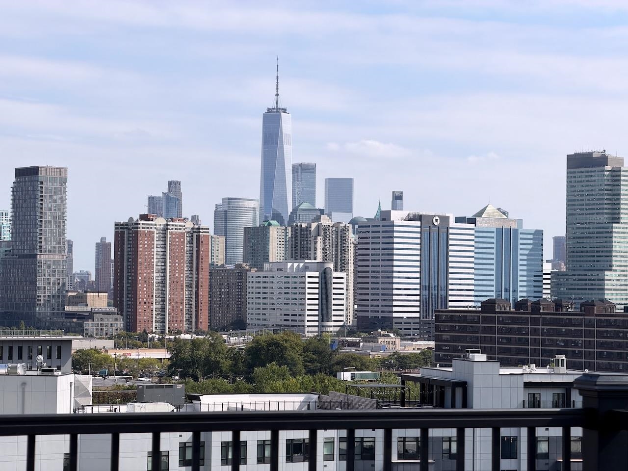 126 OGDEN AVE Unit: PH