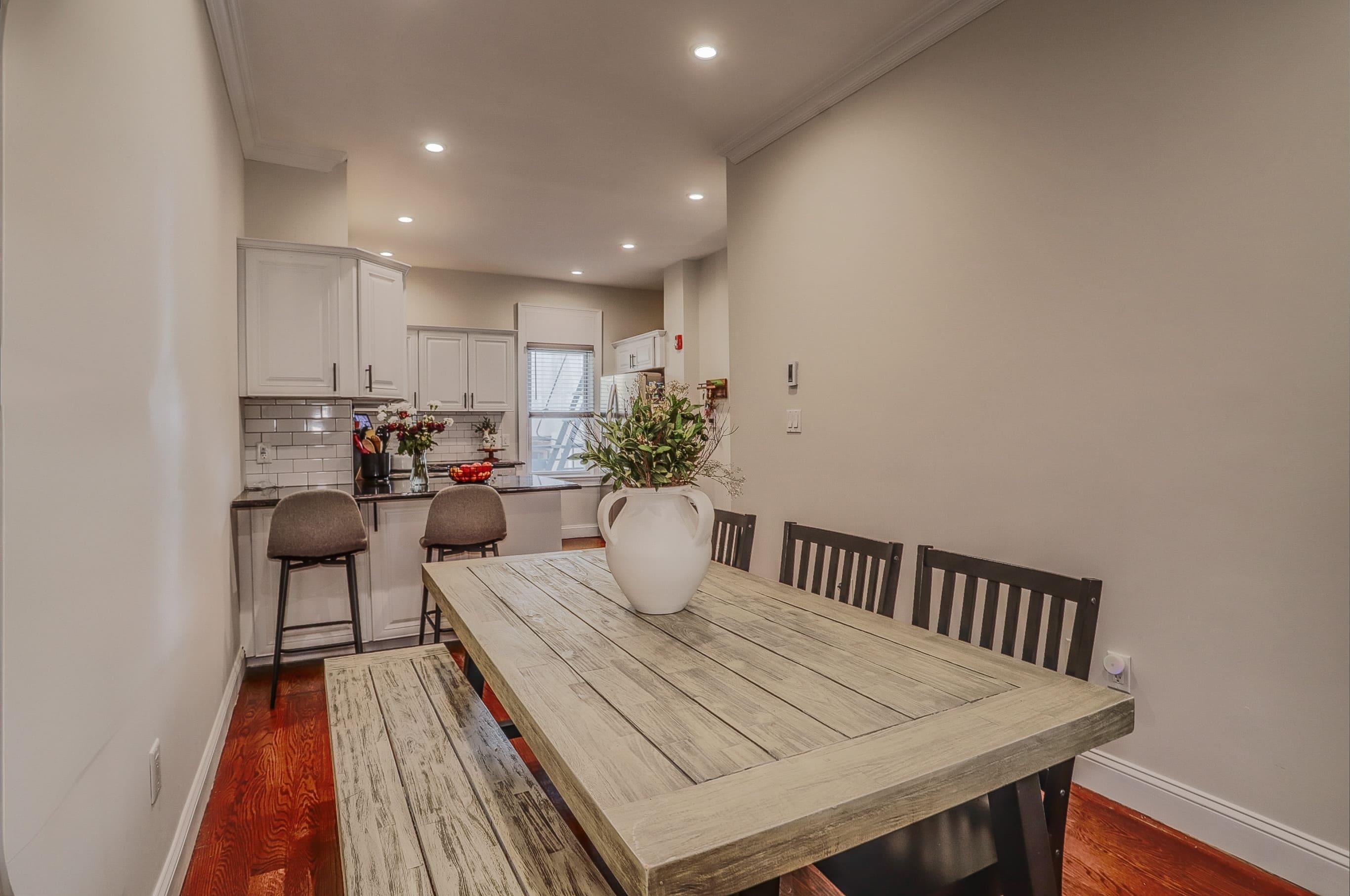 403 ADAMS ST Unit: 3