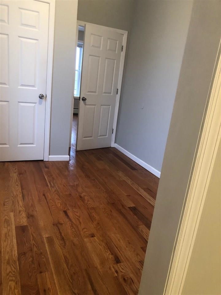 215 SUMMIT AVE Unit: 7