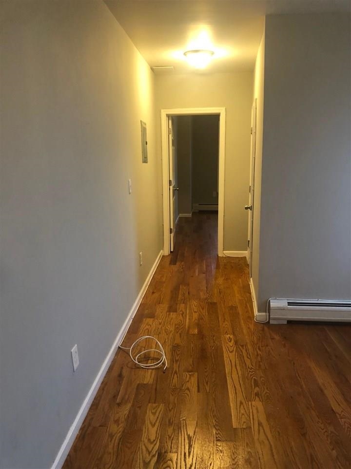 215 SUMMIT AVE Unit: 7