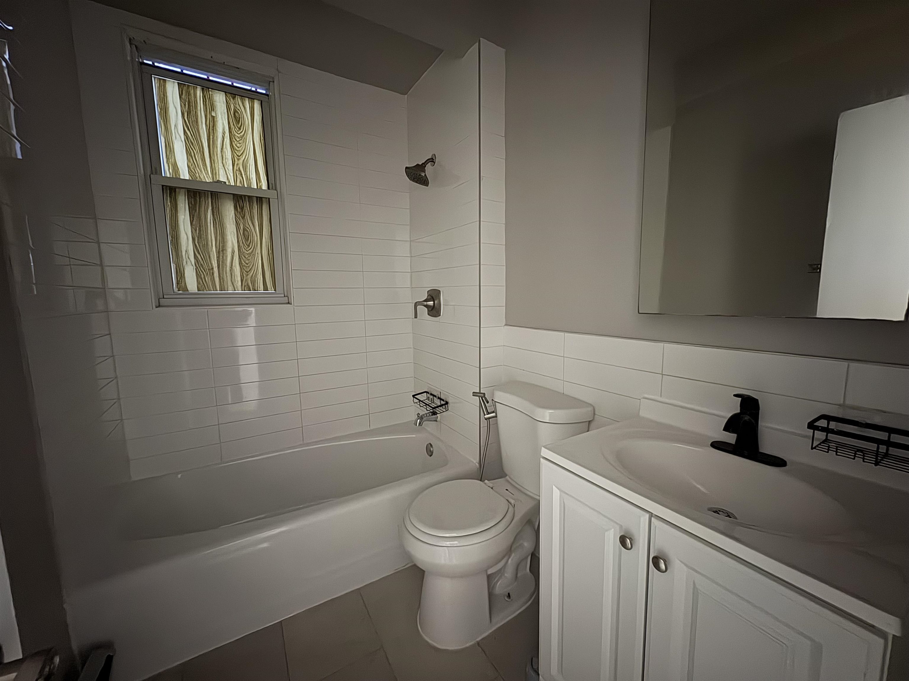 24 WEGMAN PARKWAY Unit: 1