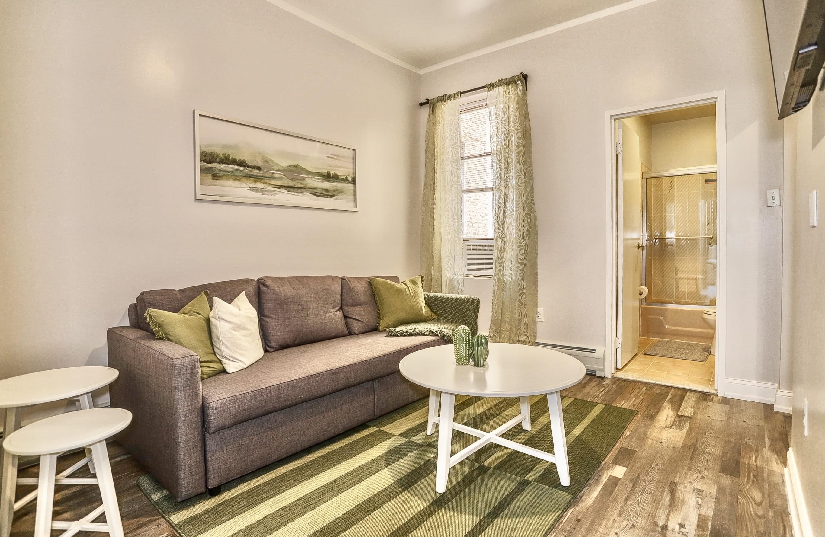 208 48TH ST Unit: 27