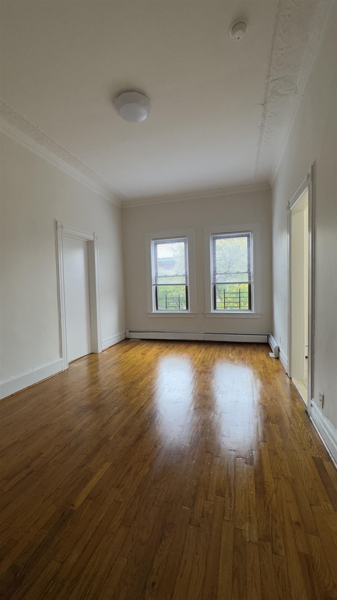 99 LEMBECK AVE Unit: 4