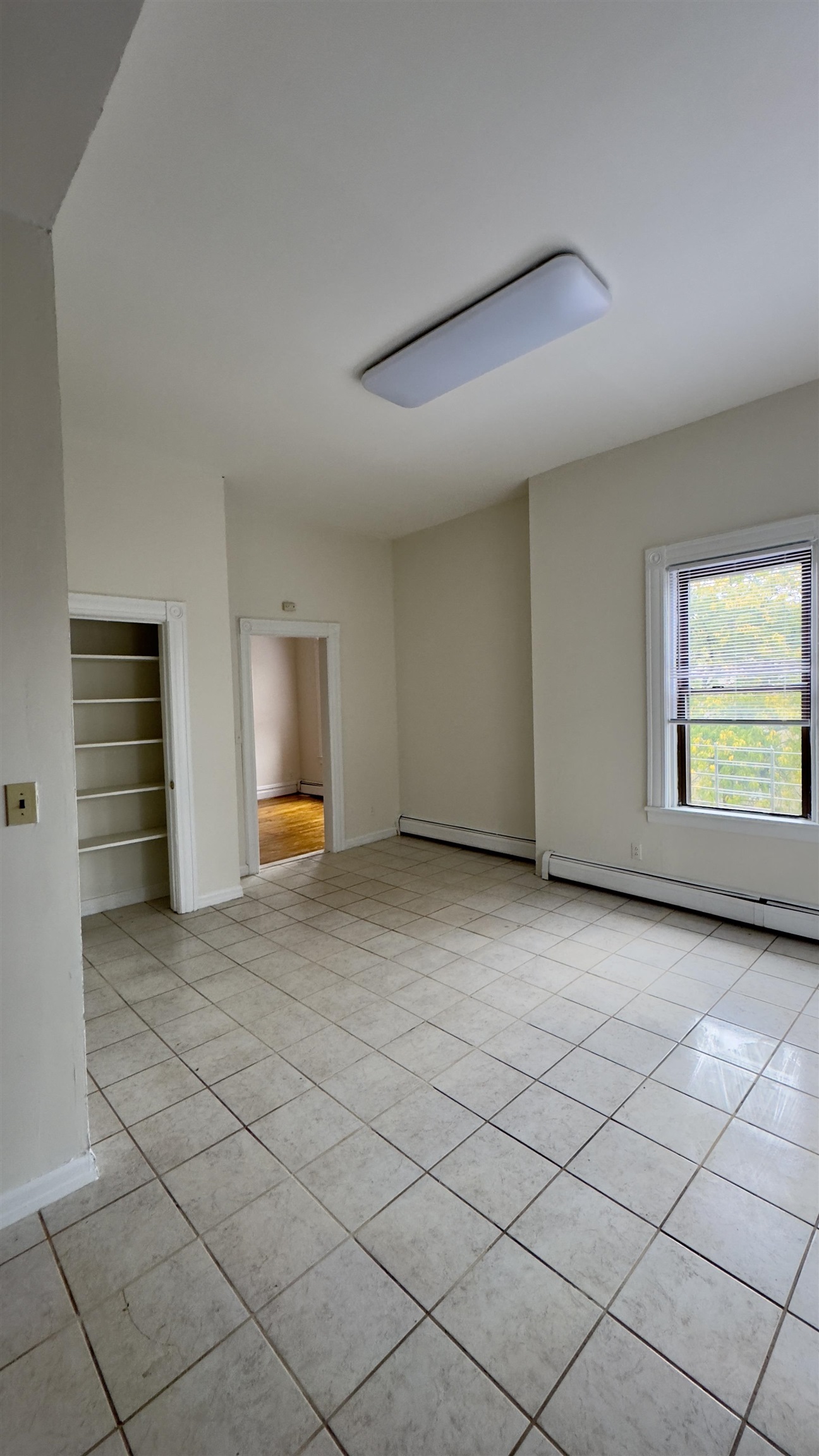 99 LEMBECK AVE Unit: 4