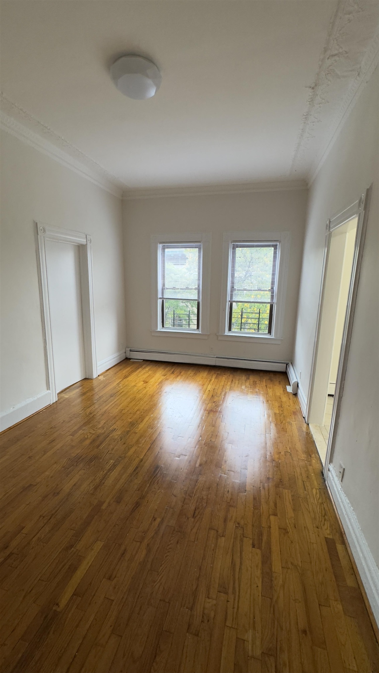 99 LEMBECK AVE Unit: 4