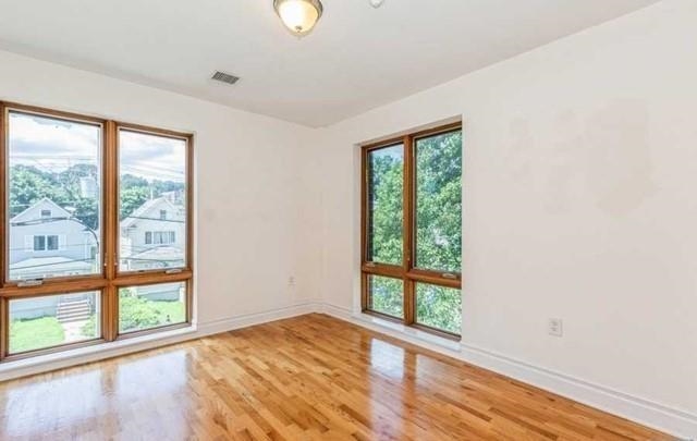 17 MEADOW RD Unit: 210