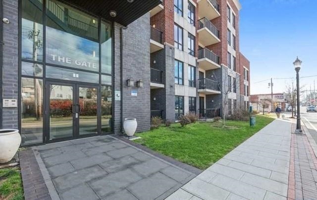 17 MEADOW RD Unit: 210