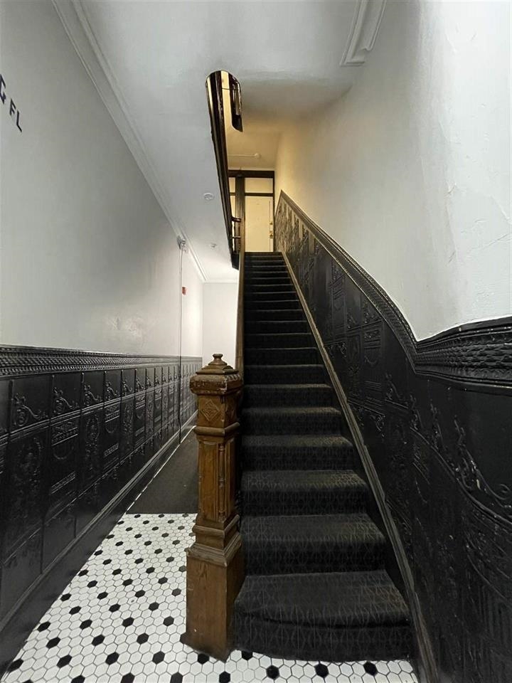 1124 WASHINGTON ST Unit: 4