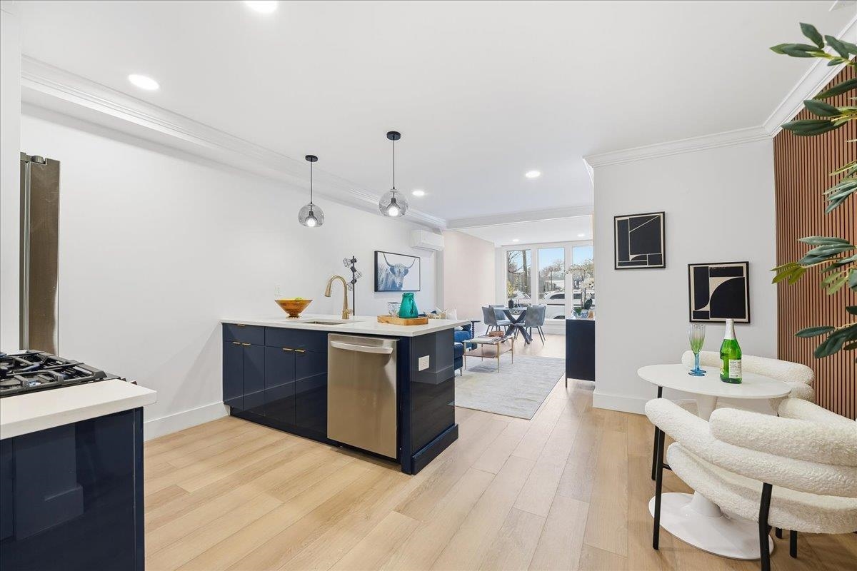 184 CENTRAL AVE Unit: 1A