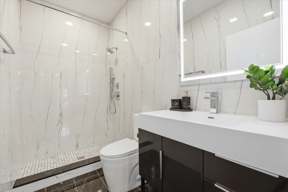 184 CENTRAL AVE Unit: 3A