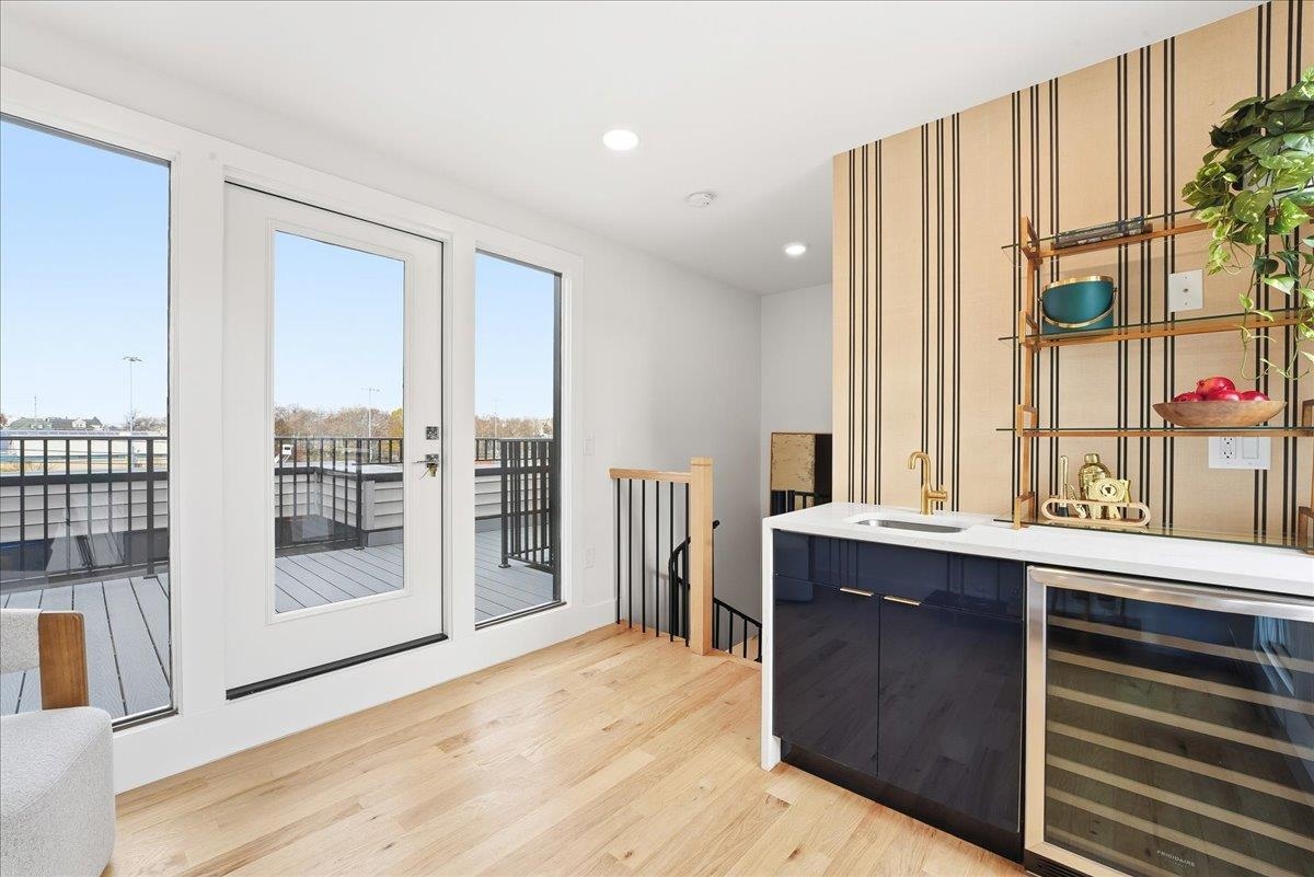 184 CENTRAL AVE Unit: 3A