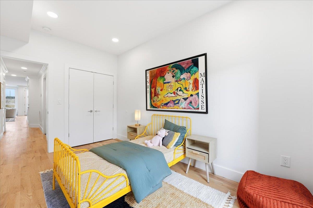 184 CENTRAL AVE Unit: 3A