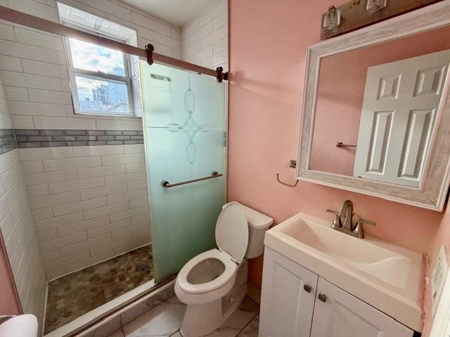 87.5 LAIDLAW AVE Unit: 1