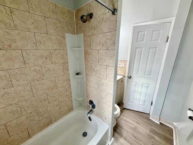 87.5 LAIDLAW AVE Unit: 2