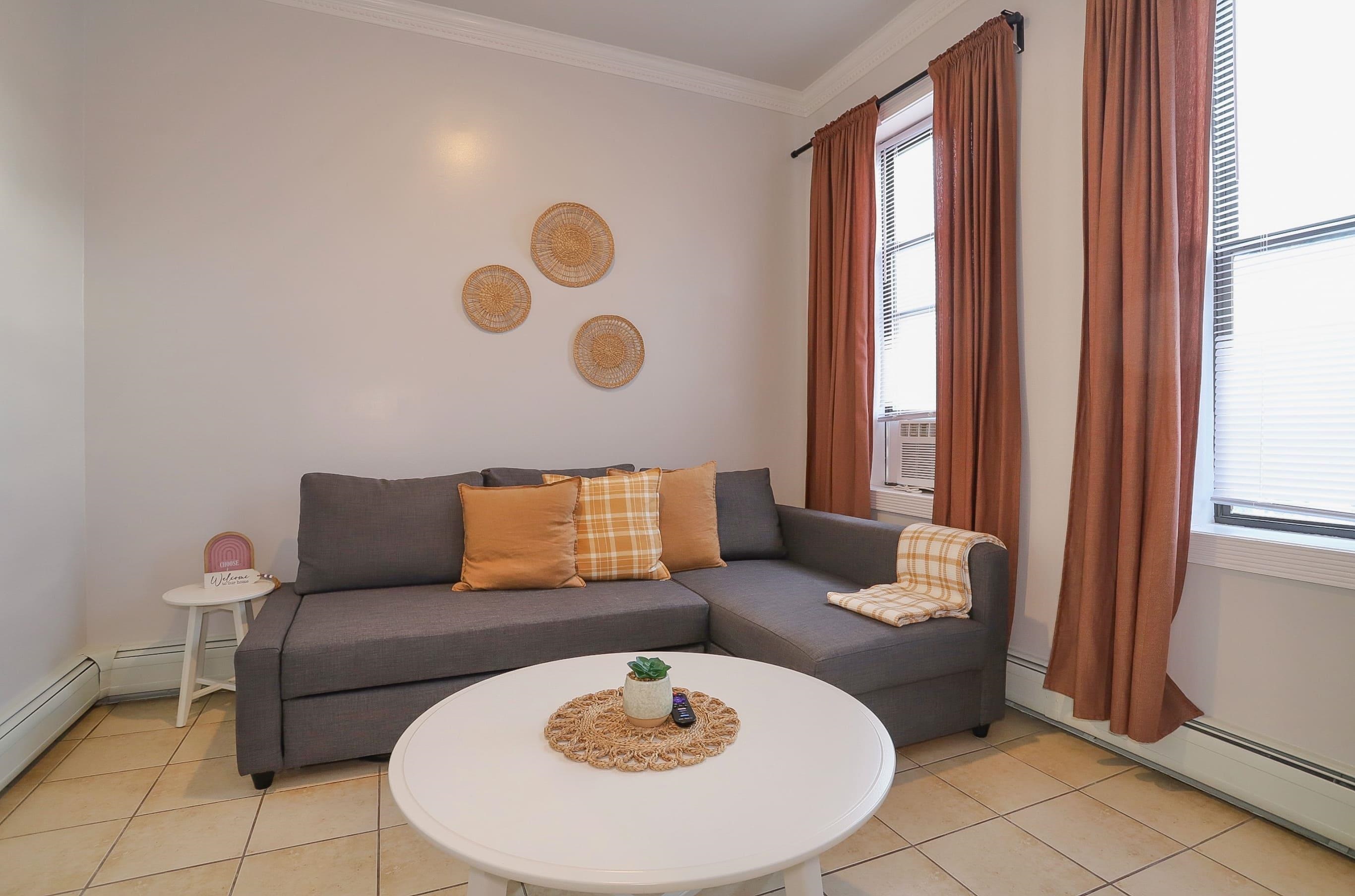 208 48TH ST Unit: 24