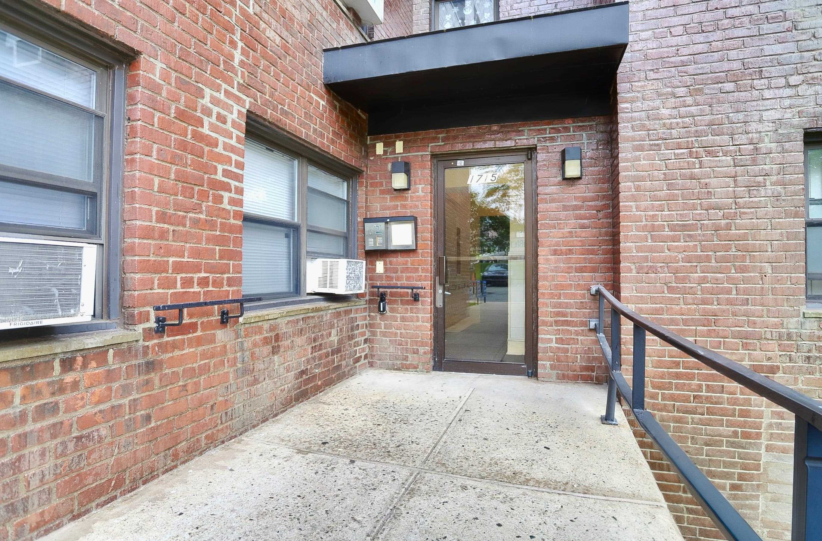 1715 JOHN F KENNEDY BLVD Unit: 5D
