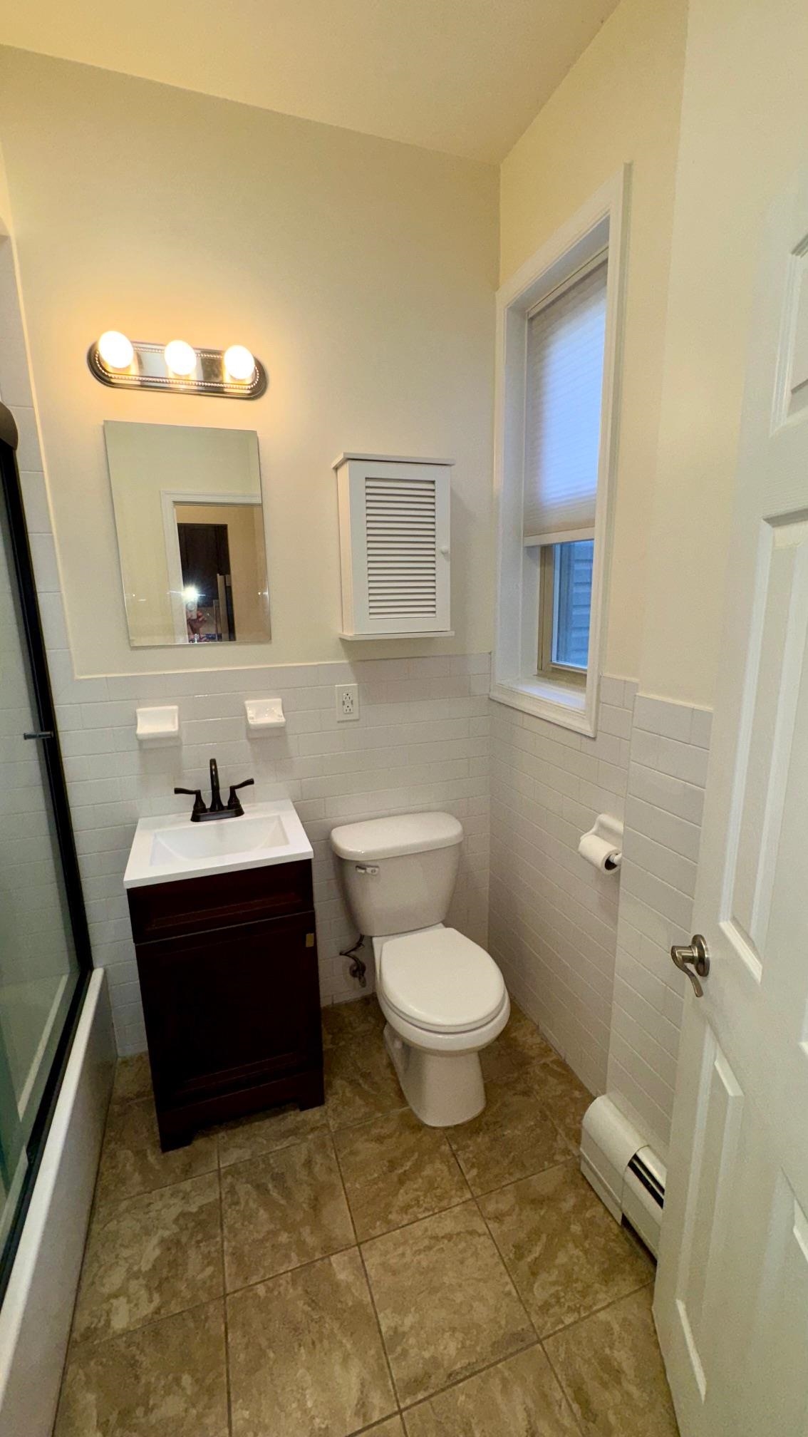 76 BEACON AVE Unit: 3B