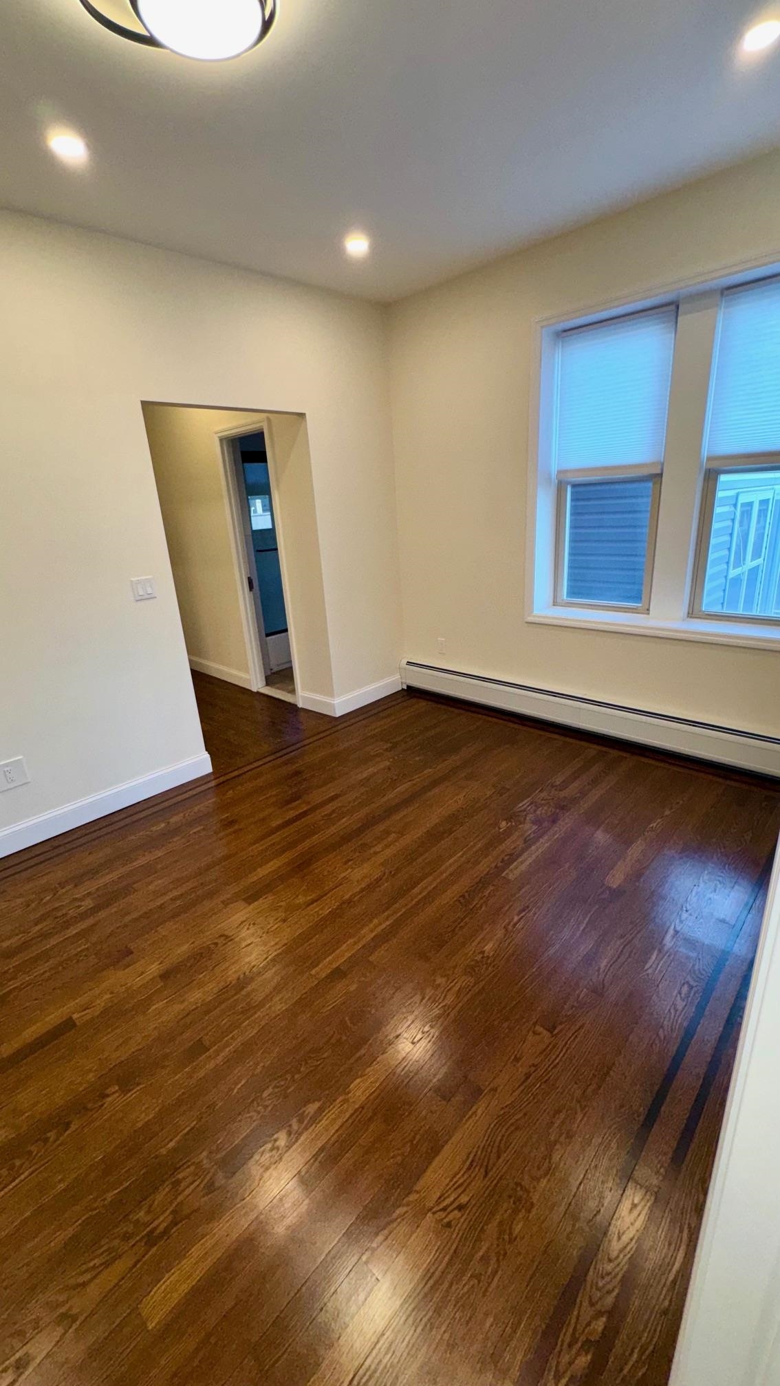 76 BEACON AVE Unit: 3B