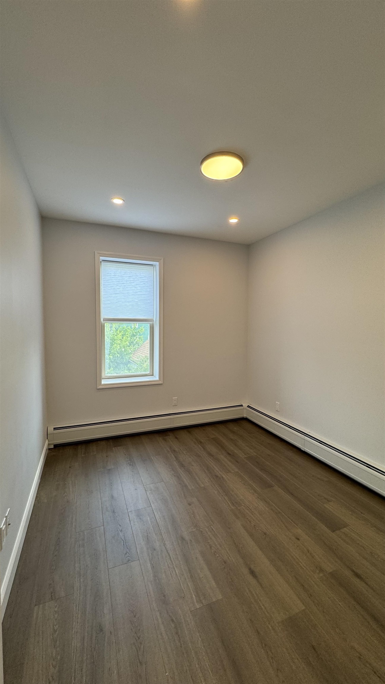 76 BEACON AVE Unit: 3B