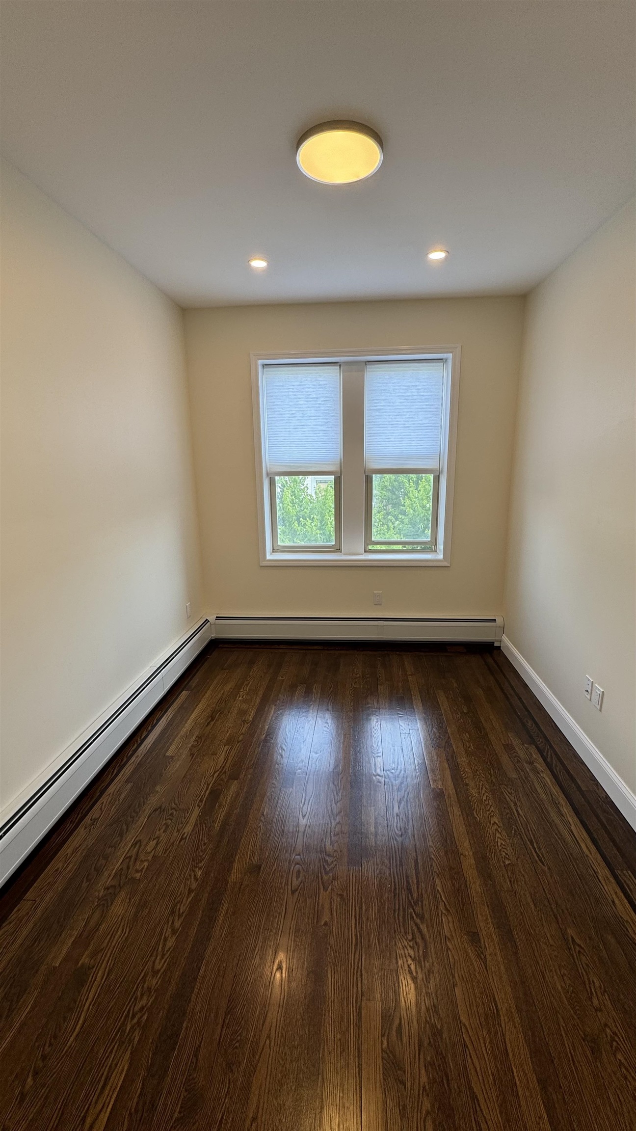 76 BEACON AVE Unit: 3B