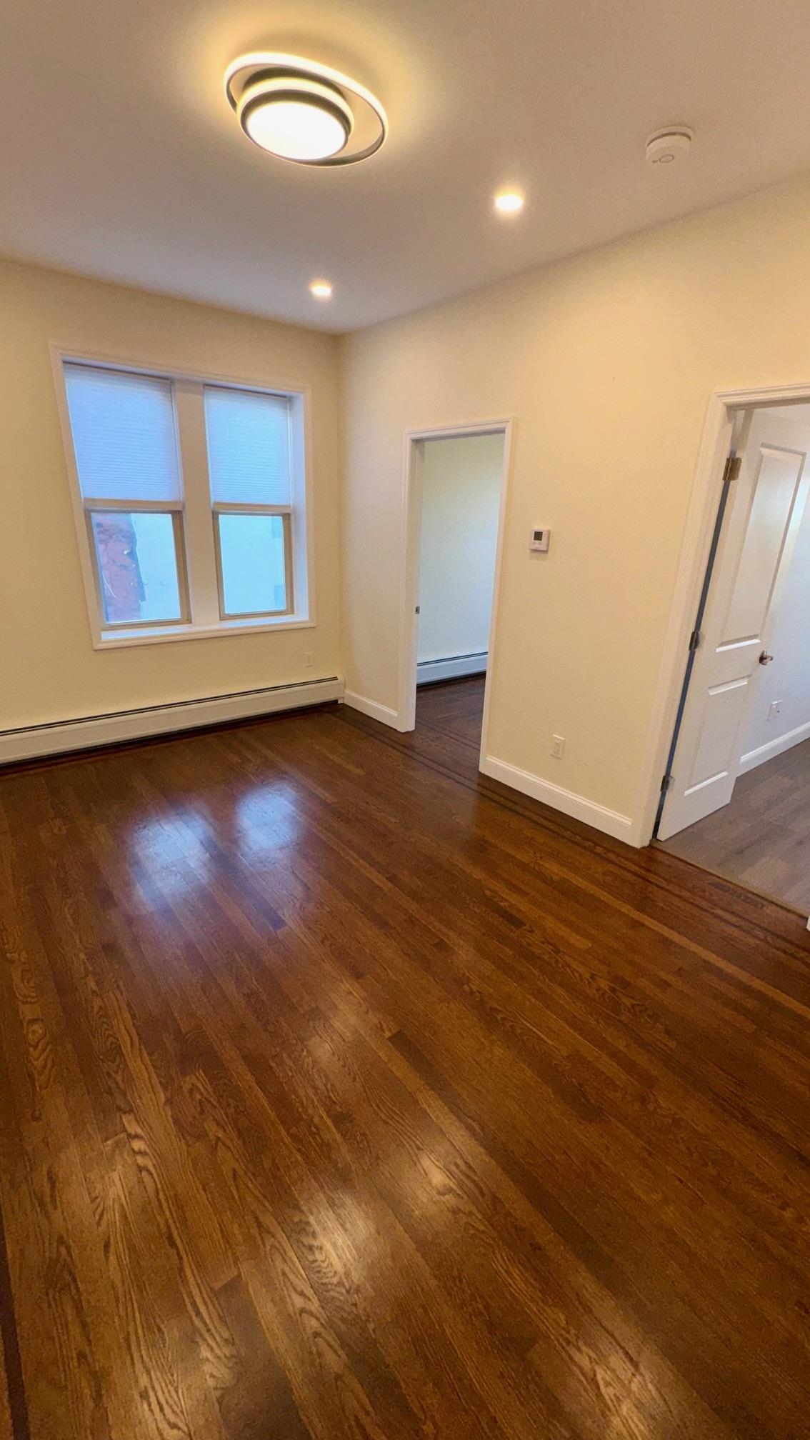 76 BEACON AVE Unit: 3B