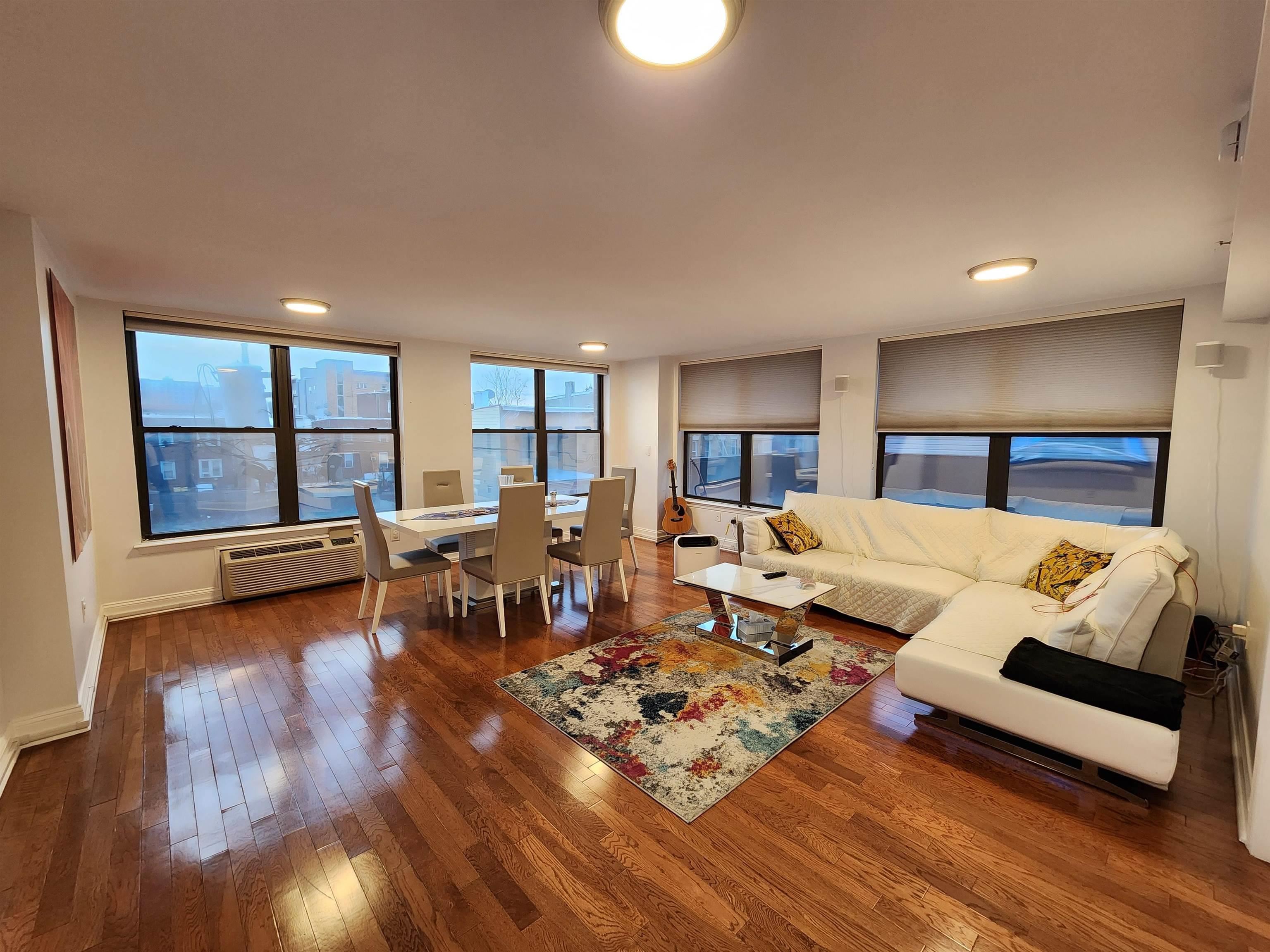 4301 PARK AVE Unit: 304