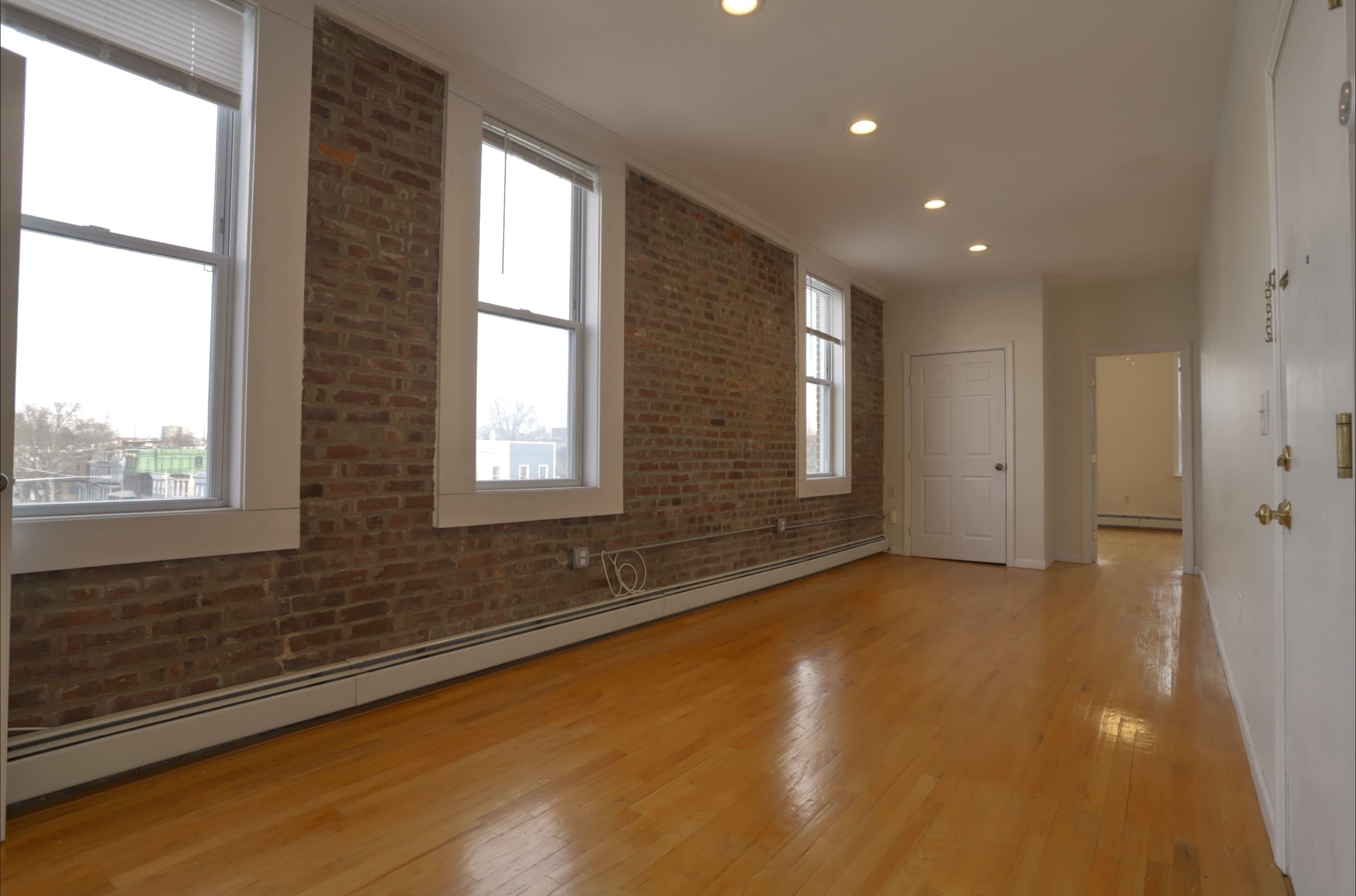 275 WEBSTER AVE Unit: 8