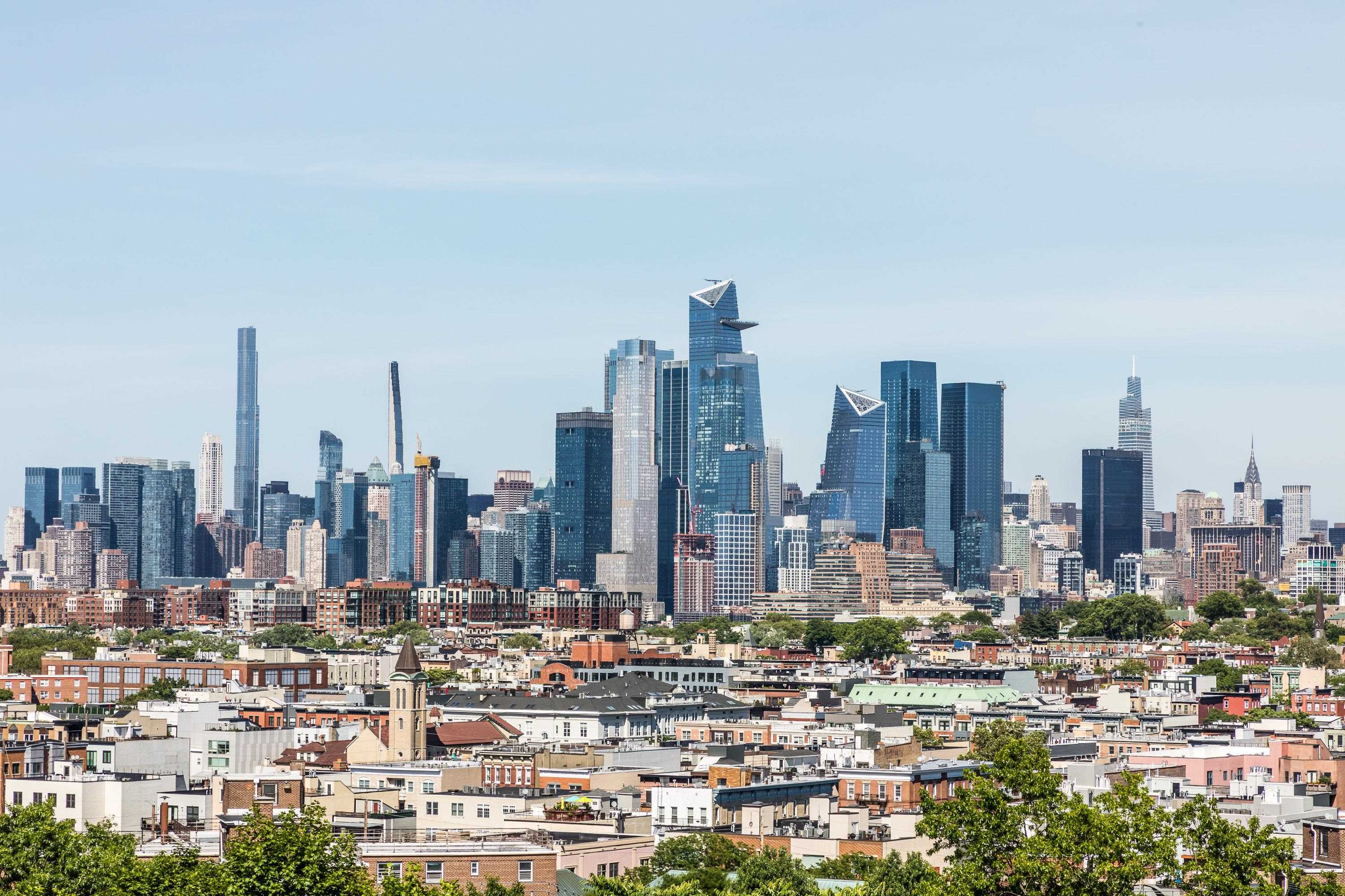 271 OGDEN AVE Unit: 2 (parlor level)