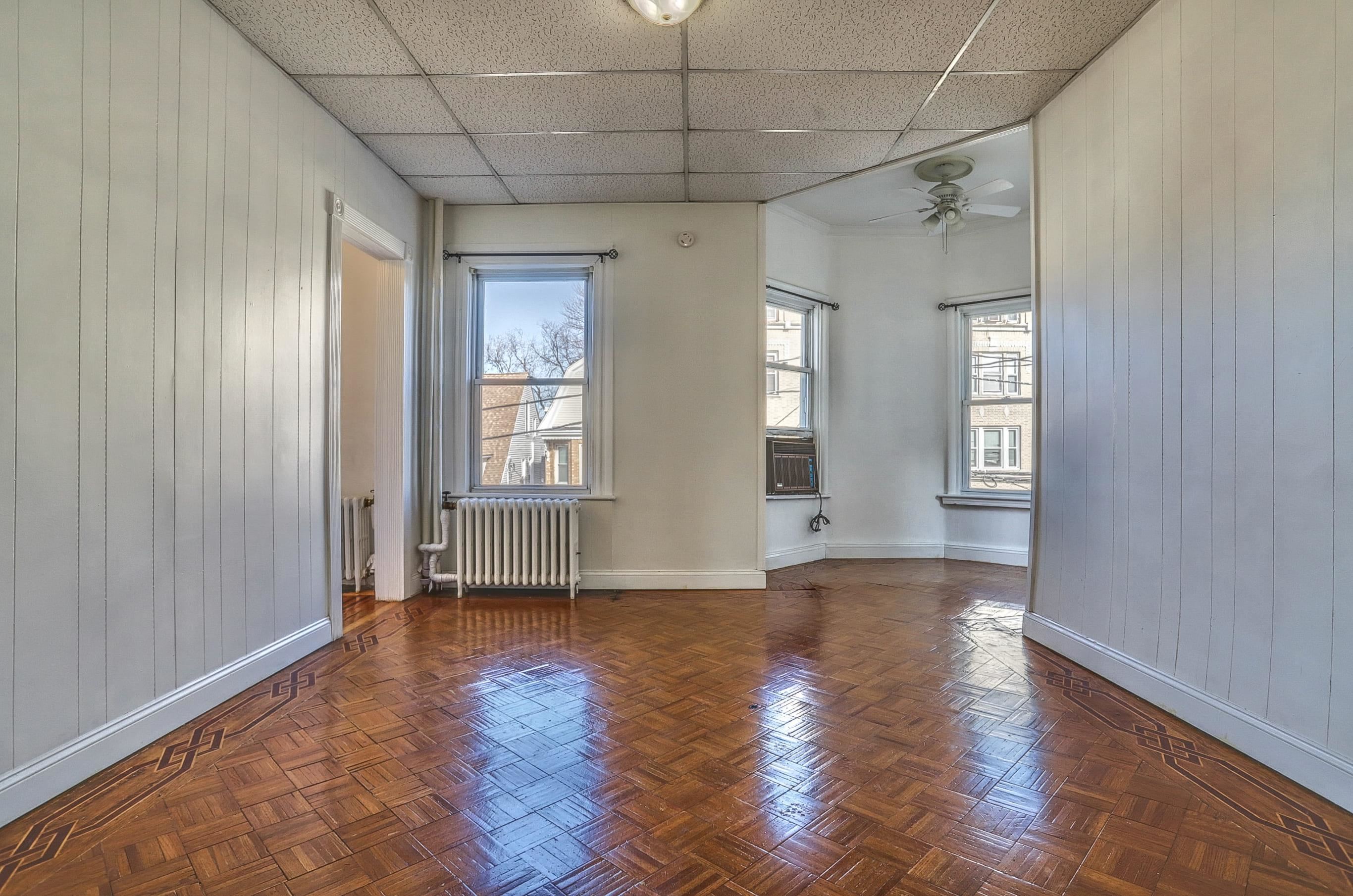 207 JEWETT AVE Unit: 2