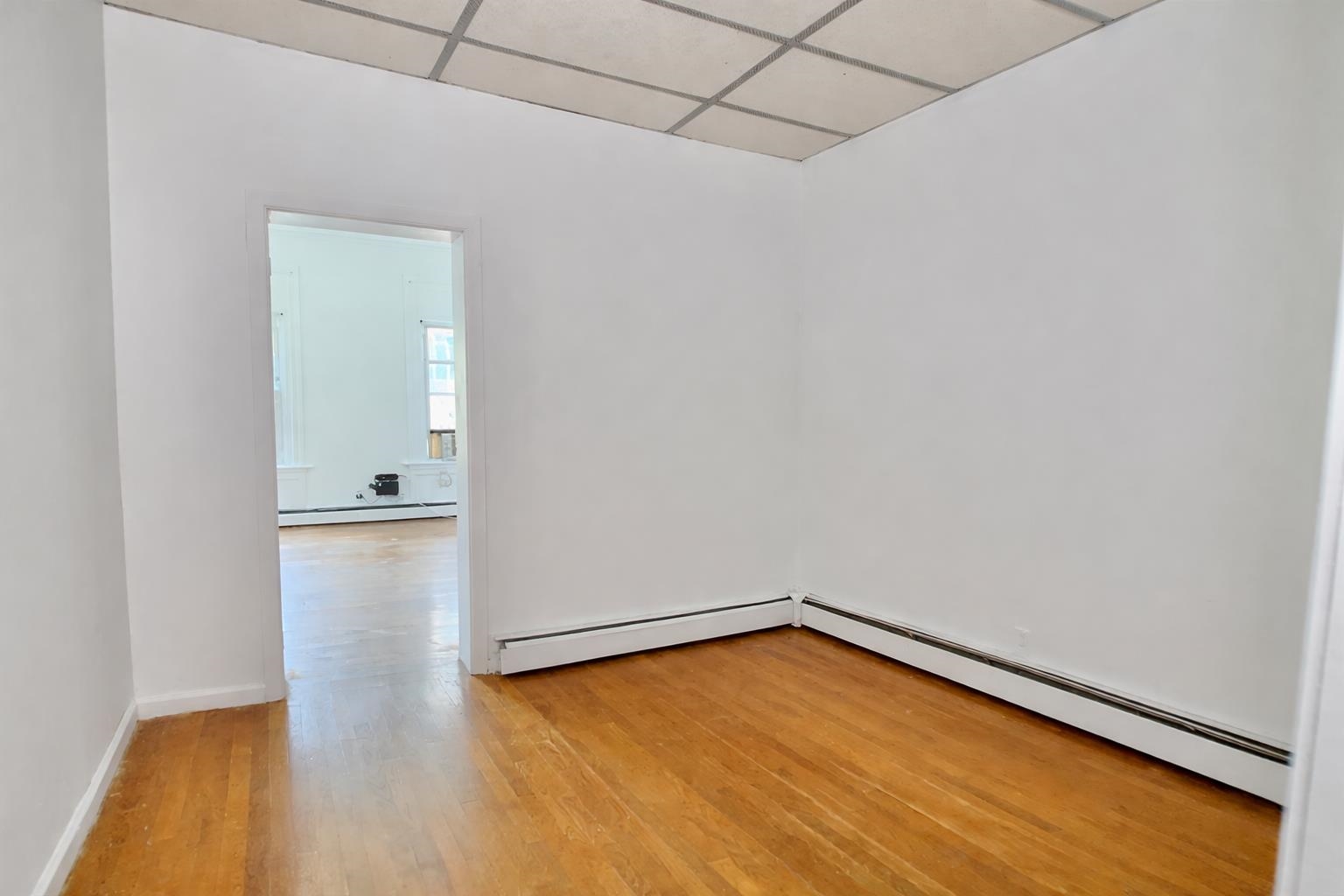 176 HOPKINS AVE Unit: 2R