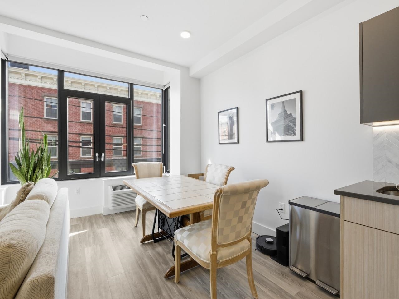 327 COMMUNIPAW AVE Unit: 203