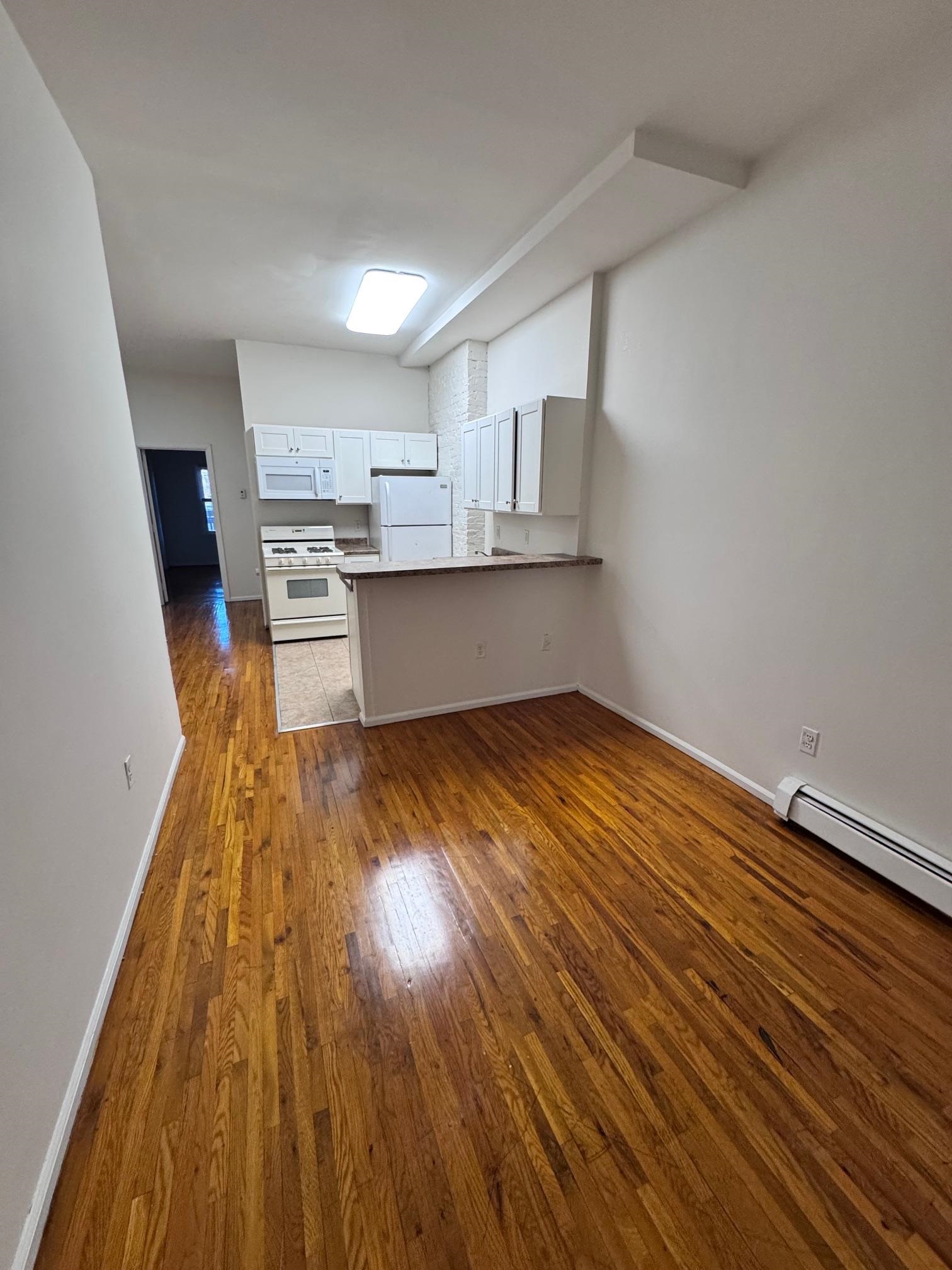 724 OCEAN AVE Unit: 2