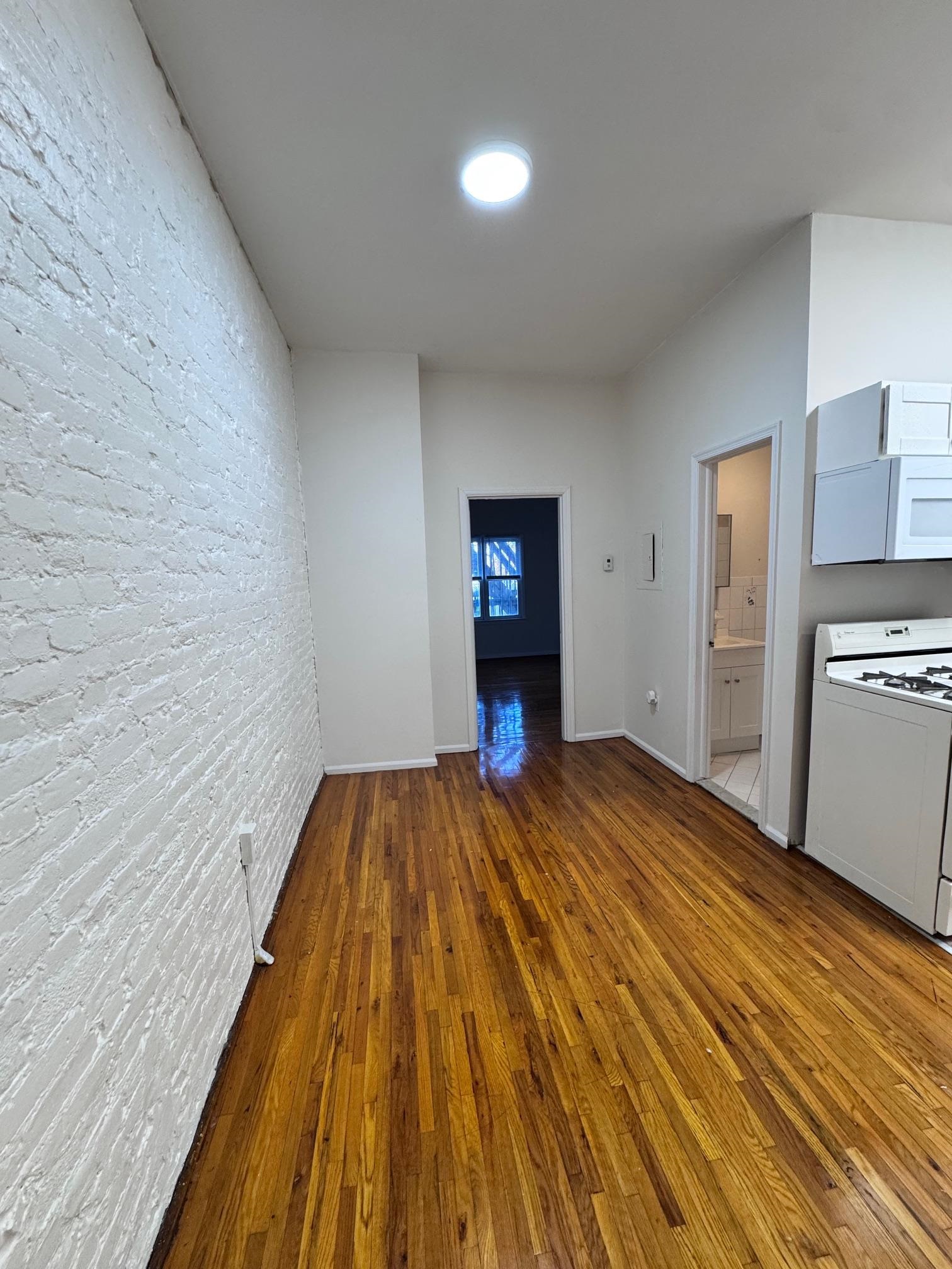 724 OCEAN AVE Unit: 2