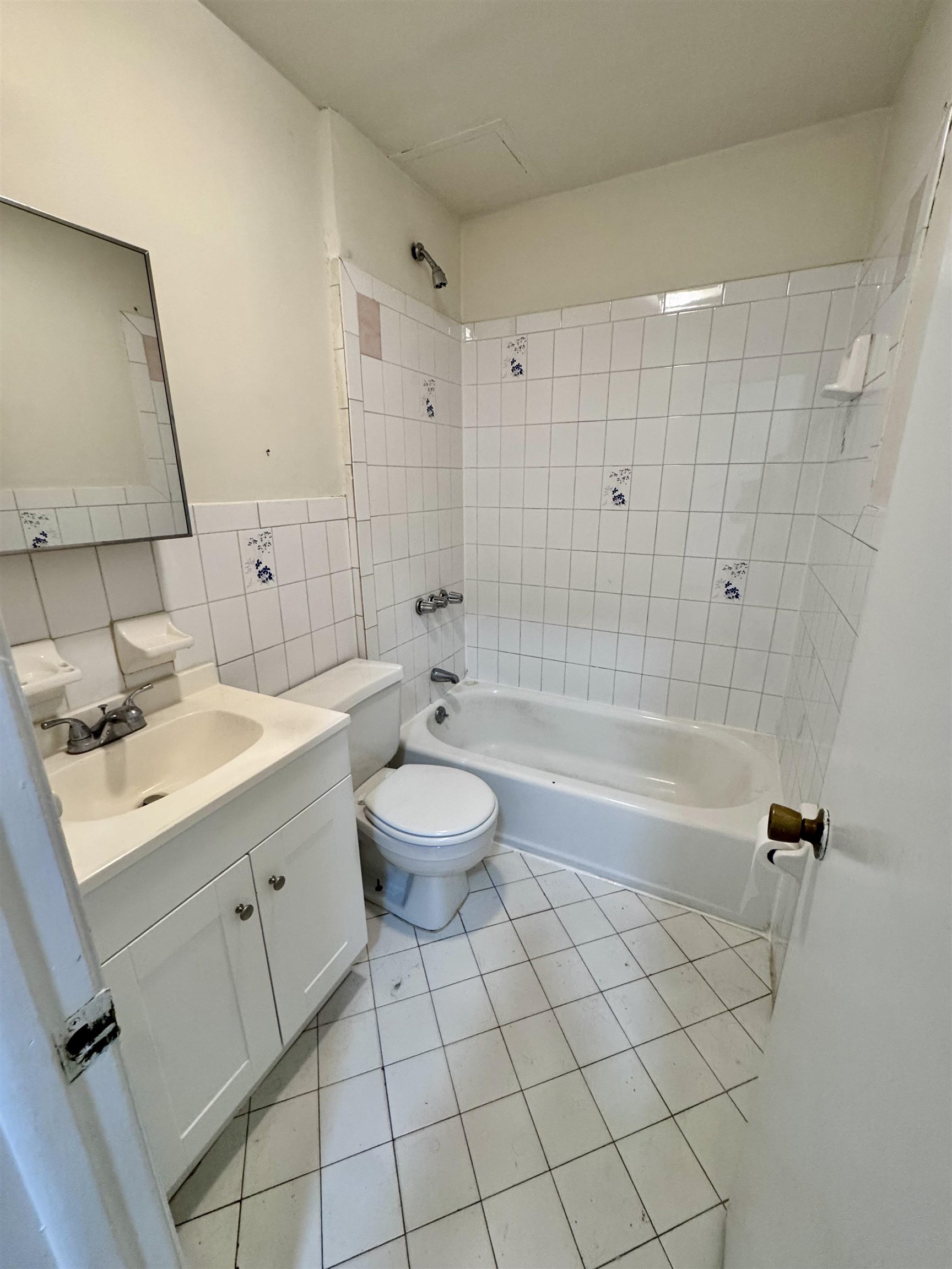 724 OCEAN AVE Unit: 2