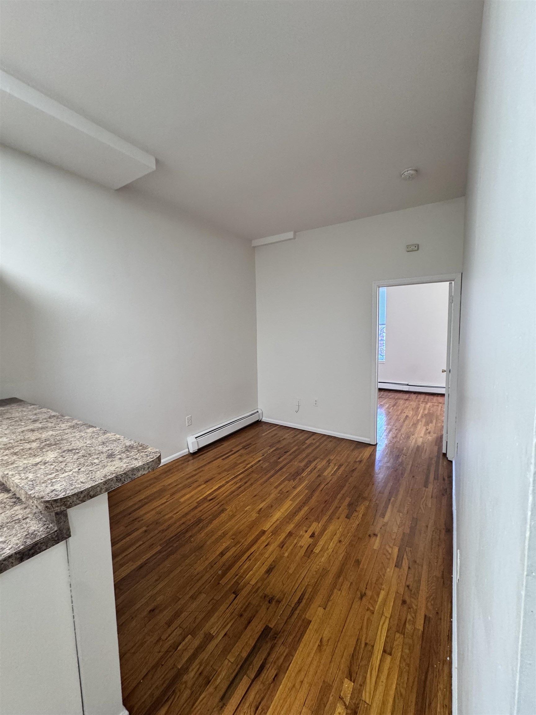 724 OCEAN AVE Unit: 2