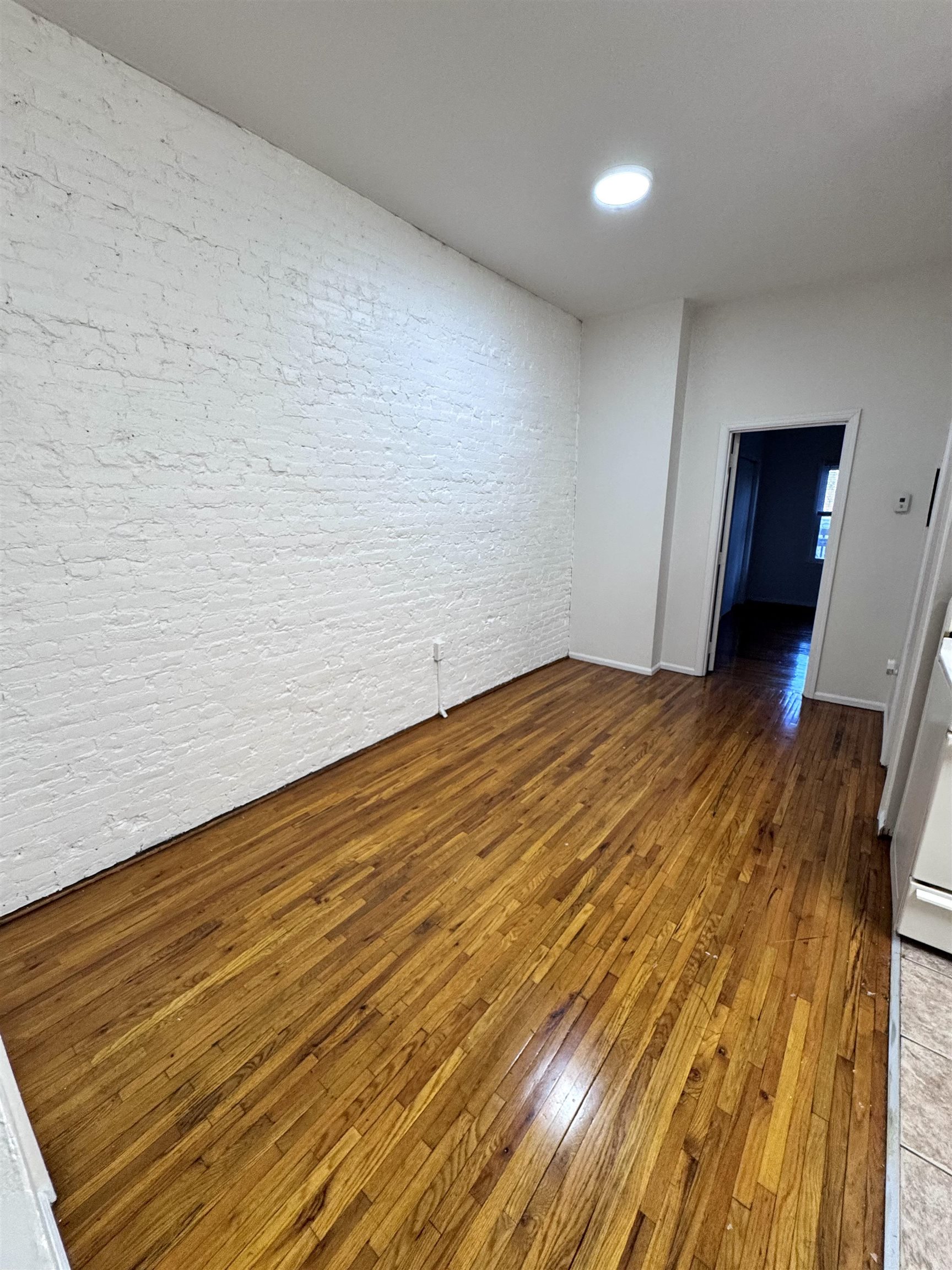 724 OCEAN AVE Unit: 2