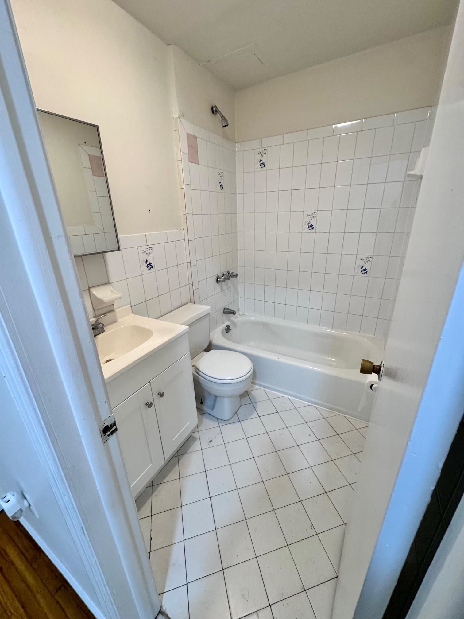 724 OCEAN AVE Unit: 2