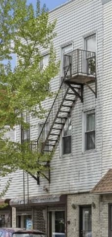 2029-31 BERGENLINE AVE