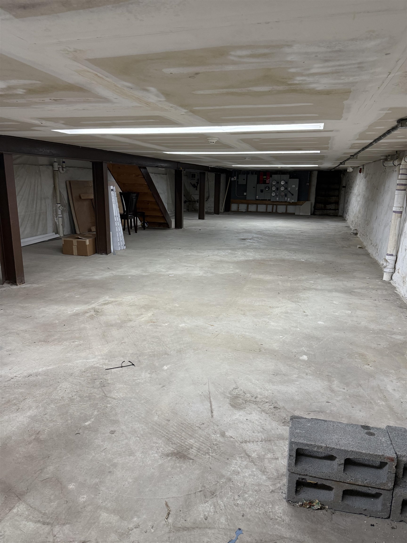 2029-31 BERGENLINE AVE