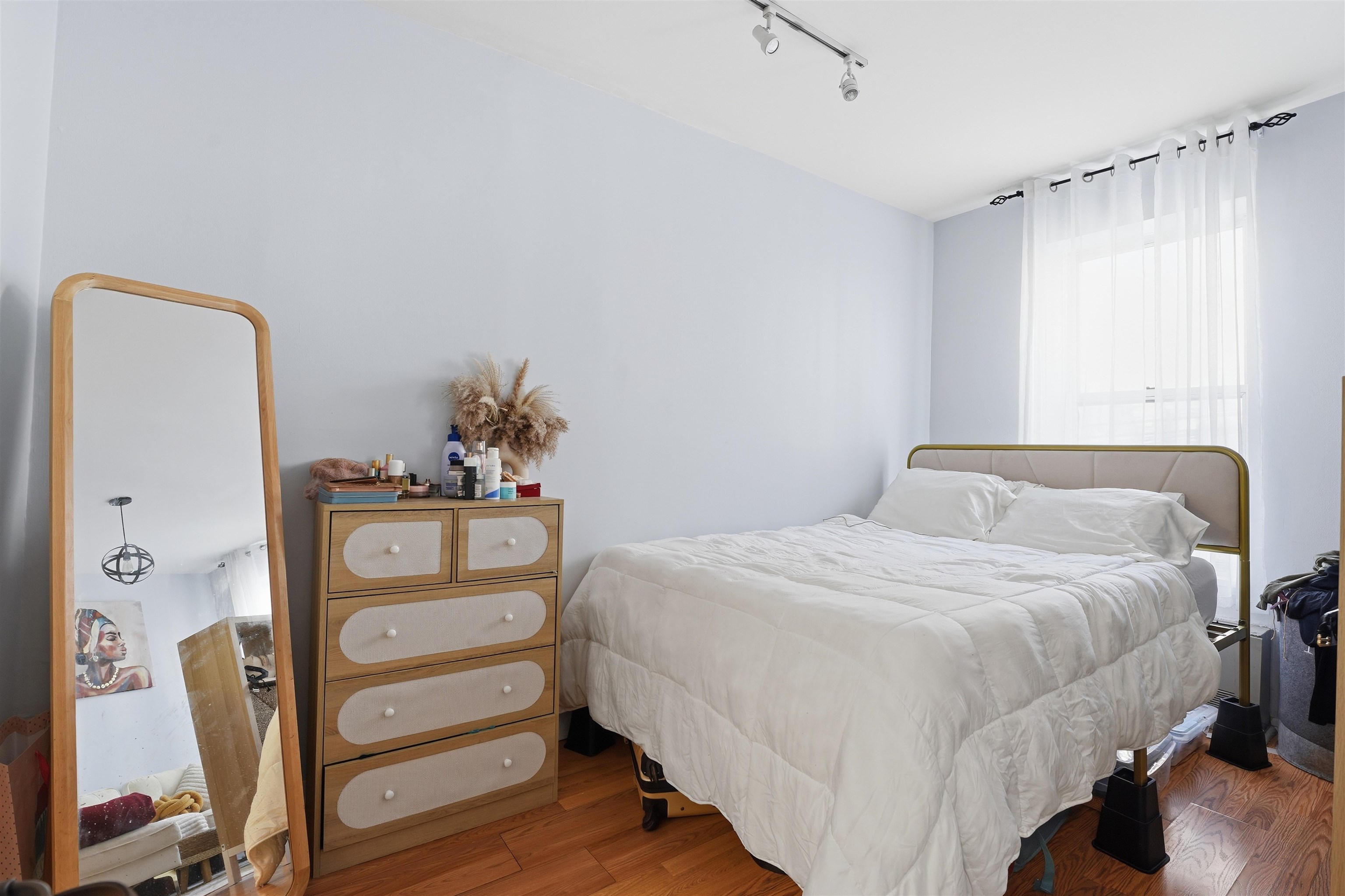 101 WILLOW AVE Unit: 2E